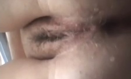 Всякие разные влагалища видом из уличного туалета крупной съемки скрытом камеры.